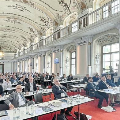 Fast 150 Teilnehmer nahmen an der ECTA-Konferenz 2026 in Graz teil. Sie diskutierten die zukünftige Versorgung von Wolfram-Rohstoffen, die für die Werkzeugherstellung essenziell sind. (Bild: Matthias Böhm)