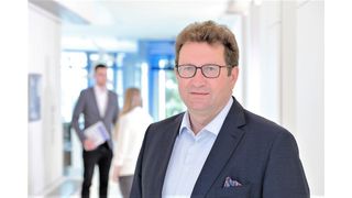 Mathias Schliep, Vorsitzender der Geschäftsführung der Thimm-Gruppe, zum Verkauf des Industriegüterbereichs an den Rengo-Konzern: „Wir konzentrieren uns aus wirtschaftlichen Gründen in Zukunft nur noch auf den Konsumgütersektor. Wir investieren dafür 400 Millionen Euro.“ (Bild: Thimm)