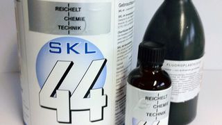 Der Thomasann-PTFE-Klber ist geeignet für die rasche, unkomplizierte und zuverlässige Verklebung von Teilen aus PTFE mit anderen Stoffen. (Bild: Reichelt Chemietechnik)