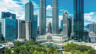 Weiss Technik hat zwei begehbare Pharma-Event-Prüfkammern an einen Arzneimittelhersteller nahe Kuala Lumpur in Malaysia schlüsselfertig übergeben. (Weiss Technik GmbH, own image)