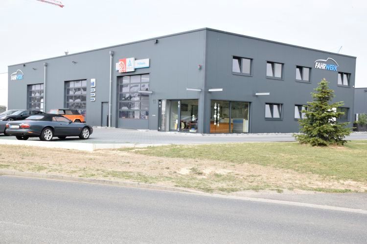 Ein „bisschen schöner und größer“ als die alte Halle, mit der Thorsten Küppers 2014 den Weg in die Selbstständigkeit antrat. (Rubbel)