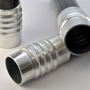 Die großserientaugliche und damit wirtschaftliche Herstellung dieser aus CFK mit thermoplastischer Matrix und metallischem Lasteinleitungselement bestehenden Profilverbinder, ist laut Forschern der TU Dresden und dem Fraunhofer-IWU möglich.