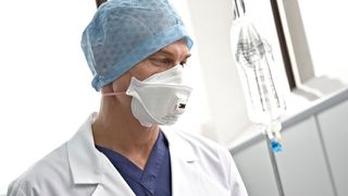 Vom 3M-Distributionszentrum in Jüchen aus gehen auch die derzeit heiß begehrten Atemschutzmasken des Unternehmens in die deutsche und europäische Verteilung. (3M)