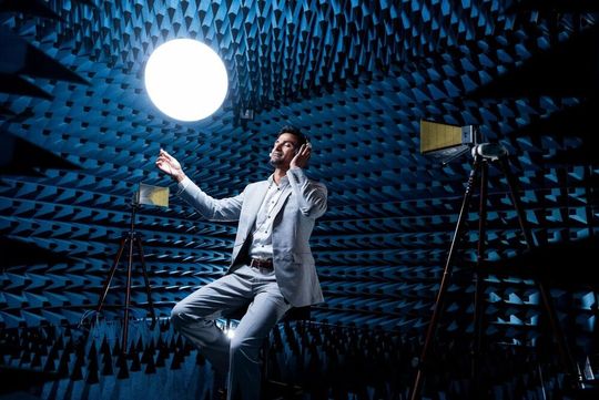 CSEM lanciert Start-up Elevate, ein neues Programm, das Schweizer Deep-Tech-Start-ups dabei unterstützt, entscheidende technologische Hürden auf dem Weg vom Prototyp zur industriellen Anwendung zu überwinden.(Bild:  CSEM Guillaume Perret)