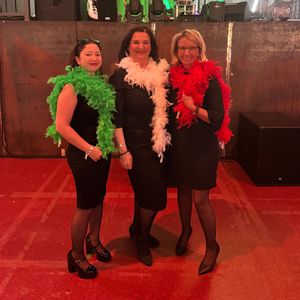 Die Italienische Flagge mal anders: (v.l.) Mihriban Dincel, Lilli Kos, Stephanie Steen (alle IT-BUSINESS)  (Bild: Vogel IT-Medien)