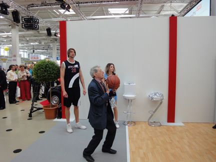 Brother animiert zum Werfen. (Archiv: Vogel Business Media)