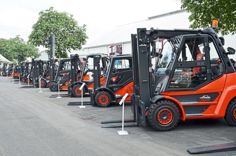 Rund 170 Fahrzeuge waren auf der World of Material Handling am 11. Juni 2018 in Mannheim im Einsatz. Viele der Fahrzeuge konnten auch live getestet werden. (Sergio Caré-Lucas)