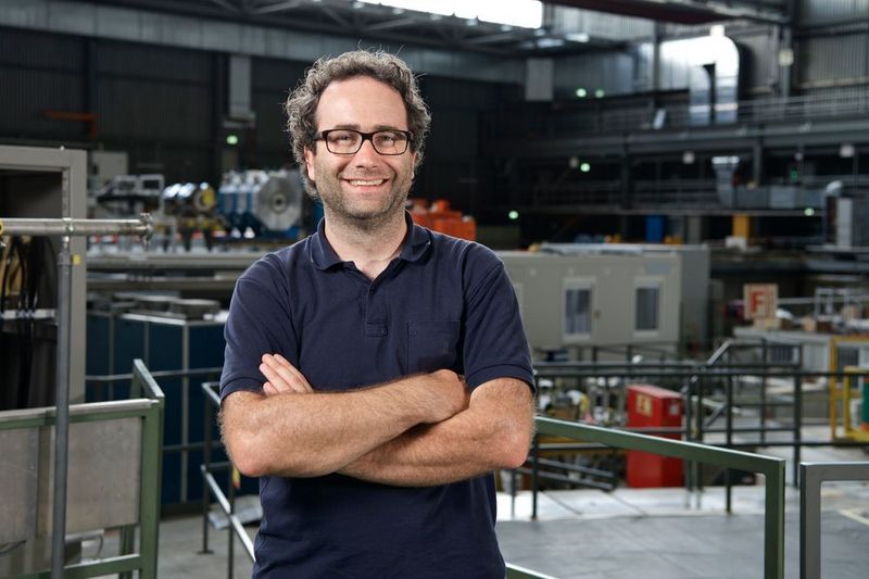 Aldo Antognini ist Teil der Forschungskooperation, die das Deuteron via Laserspektroskopie vermessen hat. (Paul Scherrer Institut/Markus Fischer)