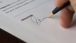 Im Rahmen eines MoU prüfen OQ Chemicals und Röhm den Bau einer Methylmethacrylat (MMA) an der US-amerikanischen Golfküste. (gemeinfrei)