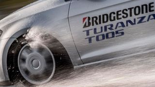 Bridgestone zeigt auf der „Reifen“ 2018 unter anderem den neuen Sommerreifen Turanza. (Bridgestone)