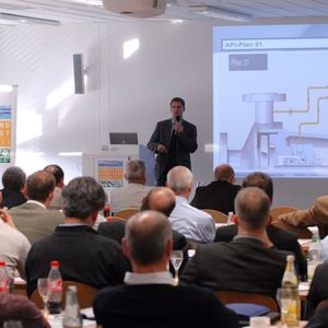 Andreas Eiletz, EagleBurgmann, thematisierte den Stand der Technik bei der Wellenabdichtung von Pumpen. 