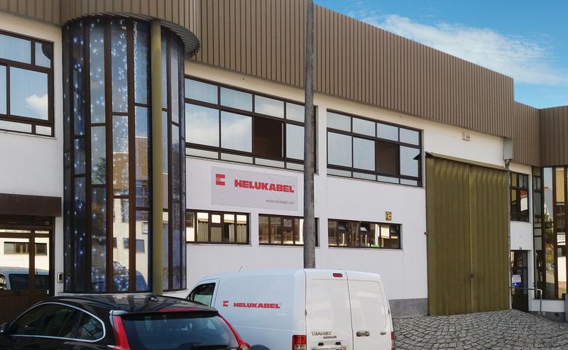 Die neue Niederlassung von Helukabel liegt in Coimbra, zwischen den Industriezentren Lissabon und Porto. (Helukabel)