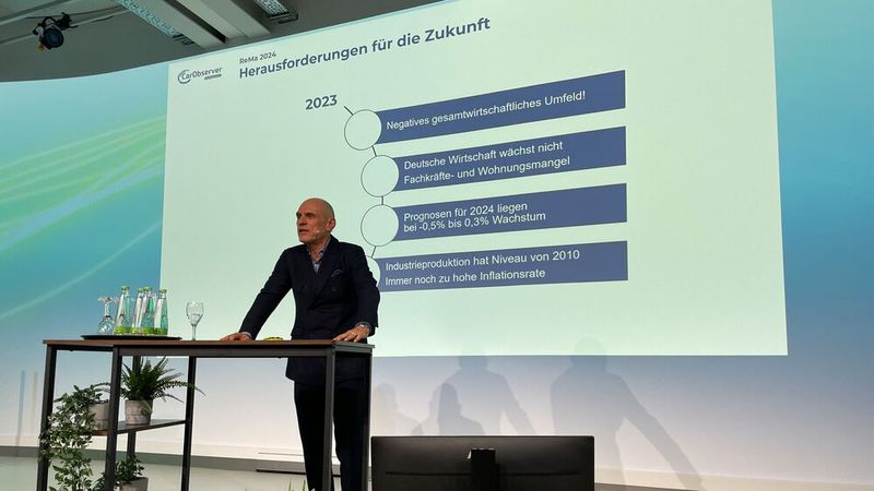 Thomas Stenzel, Geschäftsführer von Car Observer, sprach über Chancen und Herausforderungen am Gebrauchtwagenmarkt. (Bild: Achter – VCG)