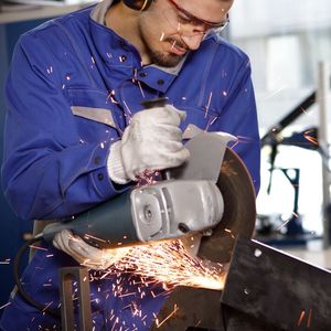 Das Entwicklungsteam und die Produktion arbeiten parallel mit diesen Daten weiter. Dadurch ist es möglich, in kürzester Zeit einen Prototyp des e.GO Life zu realisieren. Ein neues Elektroauto entsteht in 1/3 Entwicklungszeit und mit 1/10 der üblichen Entwicklungskosten. Das ist durch das Netzwerk aus Wissenschaft und Wirtschaft auf dem RWTH Aachen Campus möglich.(Bild:  e.GO Mobile AG)