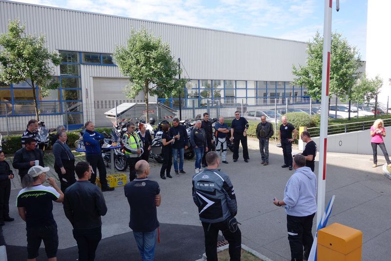 Werner Nieberle begrüßte die Teilnehmer, die von nah und fern kamen. (Vogel IT-Medien GmbH)