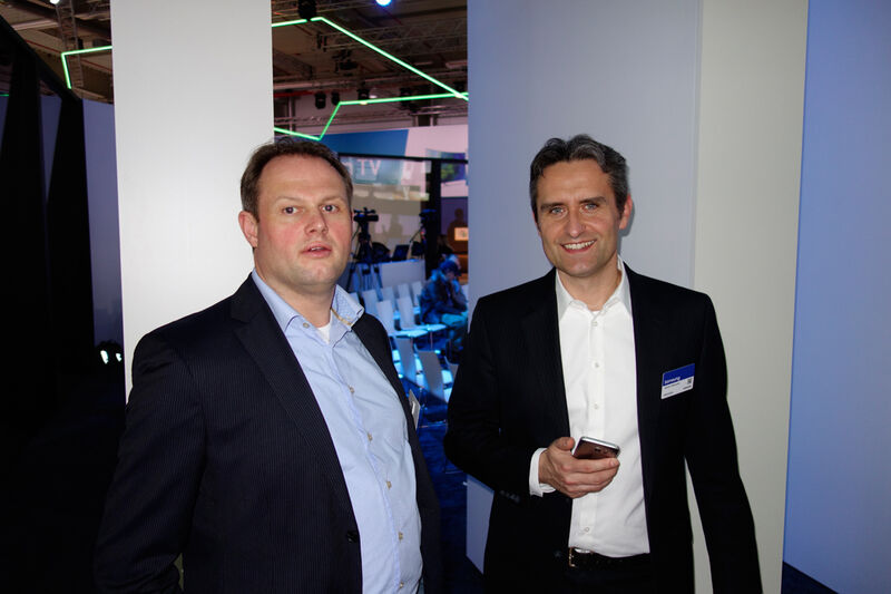 Inflagranti beim Small Talk erwischt: (l.) Björn Pieper, NDS, und Joachim Wieczorek, Samsung. (Bild: IT-BUSINESS)