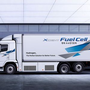 Die maximale Reichweite gibt der Hersteller mit rund 400 Kilometern an. (Bild:  Hyundai)