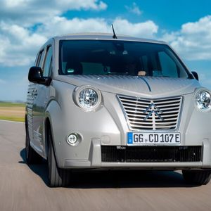 Anders als beim historischen Vorbild dürfte der große Kühlergrill beim Neuzeit-Fourgonnette keine Funktion mehr haben.(Bild:  Citroen)