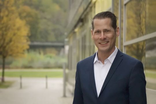 Michael Reusch, Geschäftsführer der smartlusions GmbH: „Lästige Verwaltungsaufgaben gibt es überall.“(Bild:  smartlutions)