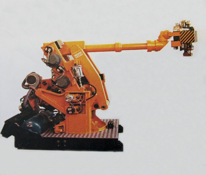 Der Roboter IR 6/60 mit sechs elektromechanisch angetriebenen Achsen kann im Normalbetrieb Lasten bis 60 kg bewegen. (Bild: Kuka)