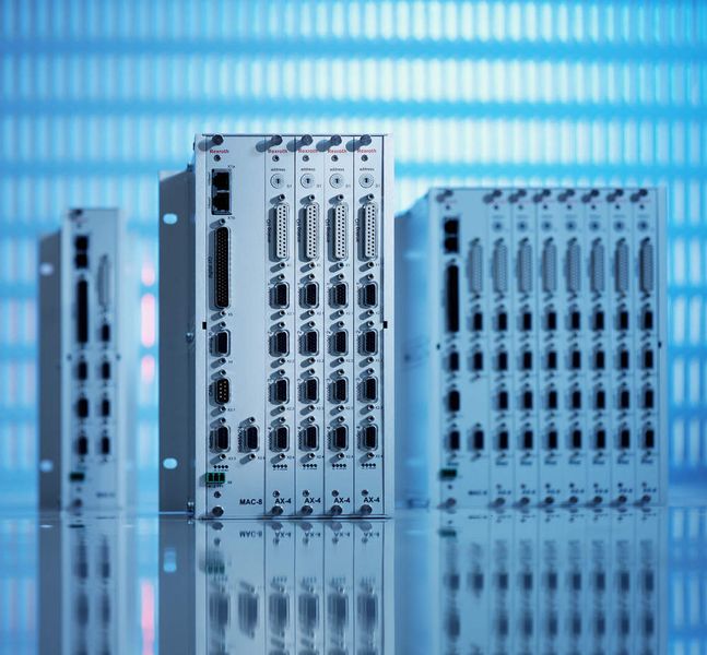 Bewegungen beherrschen: Motion Control-Systeme regeln bis zu 4 oder 32 Achsen in Echtzeit. (Archiv: Vogel Business Media)