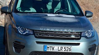 Der Land Rover Discovery Sport soll an die Verkaufserfolge des Range Rover Evoque anknüpfen. (Foto: Michel)