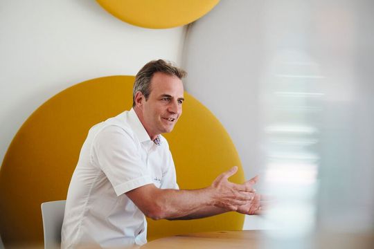 Marcel Widmer: «Wir suchen keine Mitarbeiter, sondern Mitunternehmer.» Marcel Widmer: «Wir suchen keine Mitarbeiter, sondern Mitunternehmer.»