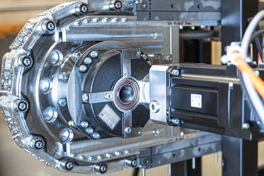 Der Einsatz der Präzisionsgetriebe macht die Lineartaktsysteme besonders präzise positionierbar und schnell.(Bild:  tech4automation)