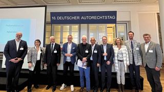 Die Veranstalter und Referenten des 16. Deutschen Autorechtstags, der am 20. und 21. März auf dem Petersberg bei Königswinter tagte. (Bild: Deutscher Autorechtstag)
