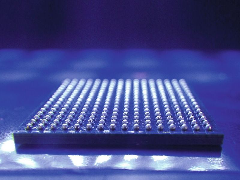 Schablone mit Balls: Die Herausforderung liegt nicht allein bei der Anzahl der Kugeln. Auch ihre Geometrie und ihr Aufbau stehen im Fokus der Planer. (Bild: Kraus Hardware)