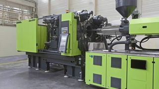 Auf der diesjährigen Fakuma präsentiert Engel die Spritzgießmaschine Duo 3550/500 pico mit drehzahlgeregeltem Pumpenantrieb. Bild: Engel (Archiv: Vogel Business Media)