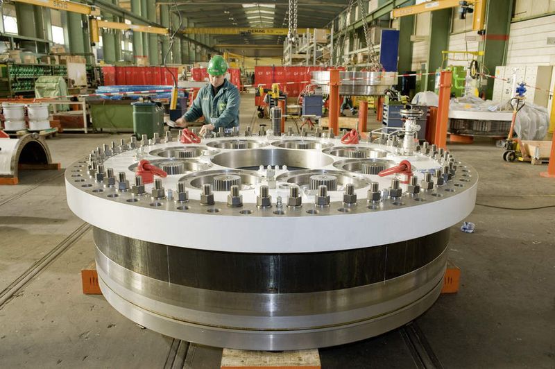 Der komplette Hauptantrieb ist für den Einbau in die Maschine bereit. (Archiv: Vogel Business Media)