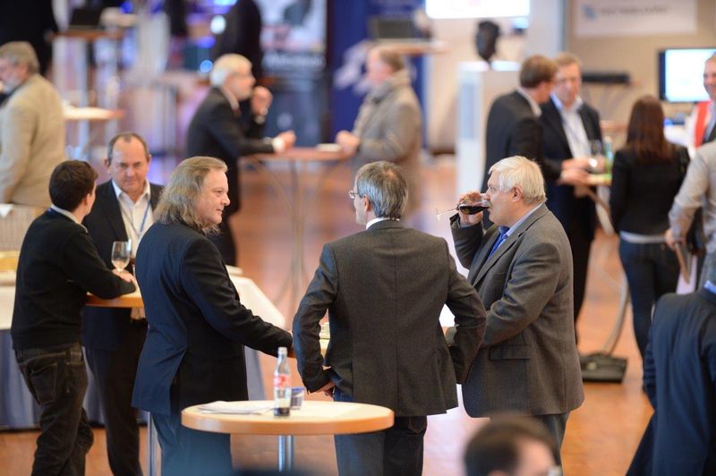 Die Besucher der User Conference nutzten die Zeit zwischen Workshops, Vorträge und Fachausstellung für ausgiebiges Networking. (MKS)