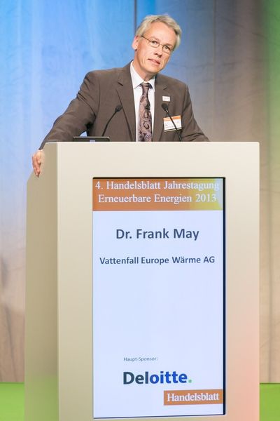 Dr. Frank May, Vattenfall Europe Wärme AG, setzt unter anderem auf die Kraft-Wärme-Kopplung, um Schwankungen in der Energie- und Wärmeerzeugung in einem integrierten Gestaltungsansatz besser auszugleichen. (Bild: Euroforum Deutschland)