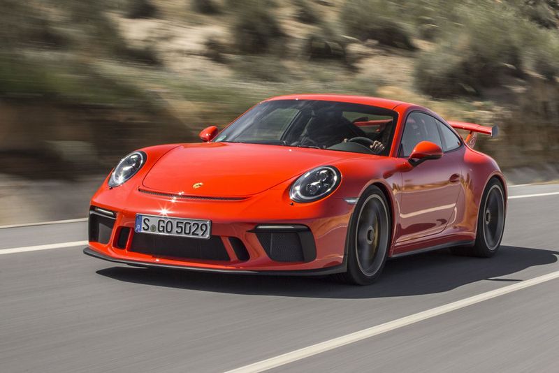 Der 911 GT3 ist kein Alltagselfer, sondern eine Fahrmaschine ohne Rücksicht auf optische Belange. (Porsche)