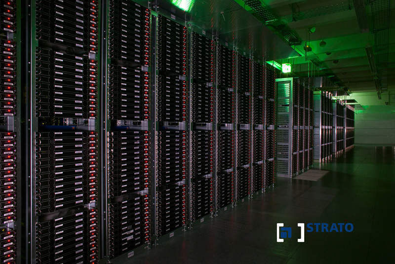 Green Data Center Tour von Strato: Das Bild zeigt einen Ausschnitt der Serverfarm des Webhosting-Dienstleisters. (Archiv: Vogel Business Media)