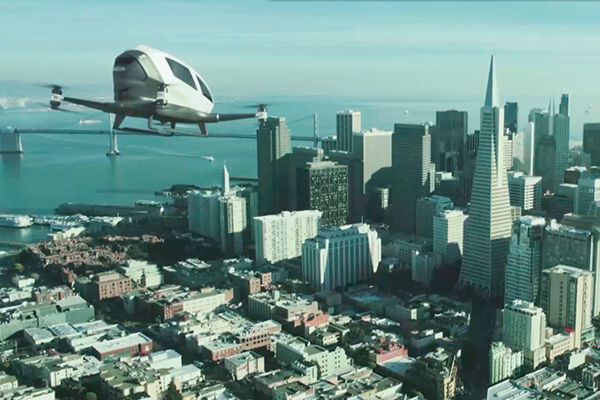 Der elektrisch angetriebene Quadcopter Ehang 184 kann Personen bis zu einem Gewicht von 110 kg bis zu 23 Minuten transportieren.  (Ehang)
