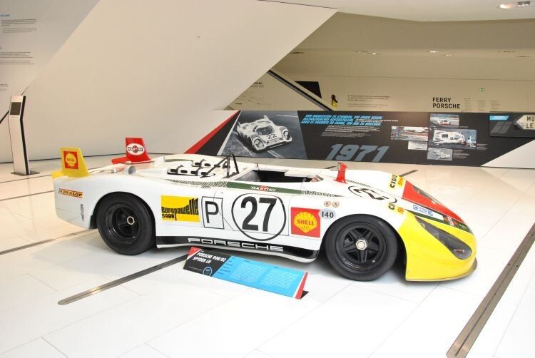 Der Porsche 908  – hier der Spyder mit Kurzheck – verfügte über einen Achtzylinder-Boxermotor mit 350 PS. Porsche setzte ihn ab 1968 erfolgreich in der Sportwagen-Weltmeisterschaft ein. (Foto: Dominsky)