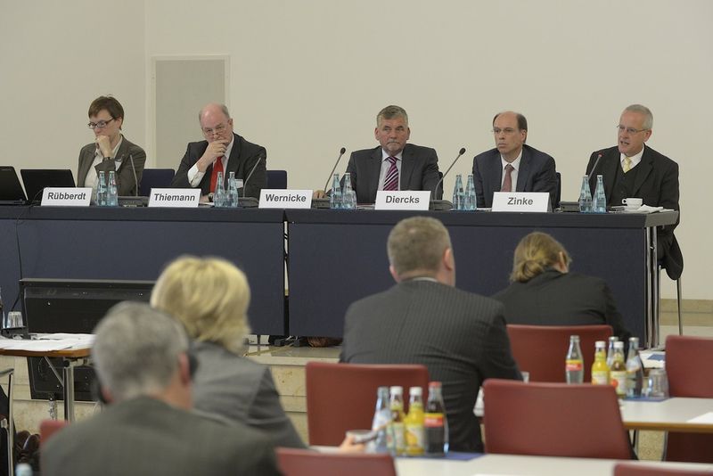 “The process industry’s optimism is tangible,” Dr. Michael Thiemann, head of the ACHEMA committee, stated. Despite nergy turnaround and sovereign debt crisis, ACHEMA 2012 kicks off with a drumbeat... (Picture: DECHEMA)
