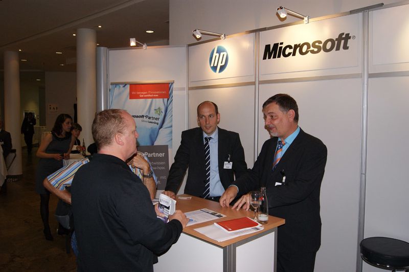 Intensive Gespräche am Stand von Microsoft und HP. (Archiv: Vogel Business Media)