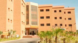 Der „Prof. Wolfgang Voelter Laboratories Complex“ der Universität Karatschi im pakistanischen Karatschi. (Universität Karatschi)