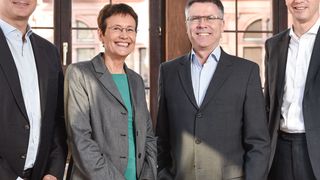 Gutes Ergebnis für Roche in Deutschland: Dr. Thomas Schinecker, Dr. Ursula Redeker, Dr. Hagen Pfundner und Dr. Oliver Haferbeck zogen Bilanz (v.l.n.r). (Bild: Roche)