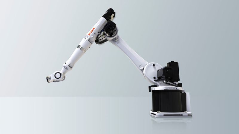 现在荣获红点奖：KR 20 CYBERTECH 荣获了 2017 年产品设计类的红点奖。  (KUKA)
