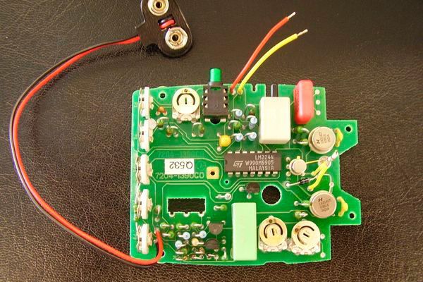 Erste Bestückaufträge: Baugruppe für ein Belichtungsmessgerät für GOSSEN (Bild: Zollner)