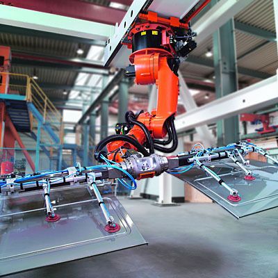 Bild 20: Crossbar Roboter und Feeder sind für hydraulische und mechanische Pressenlinien. Der Crossbar-Roboter kann bei Neuanlagen eingesetzt oder nachgerüstet werden. Er kombiniert die Vorteile der Robotertechnik mit der Crossbar-Technologie. (Archiv: Vogel Business Media)