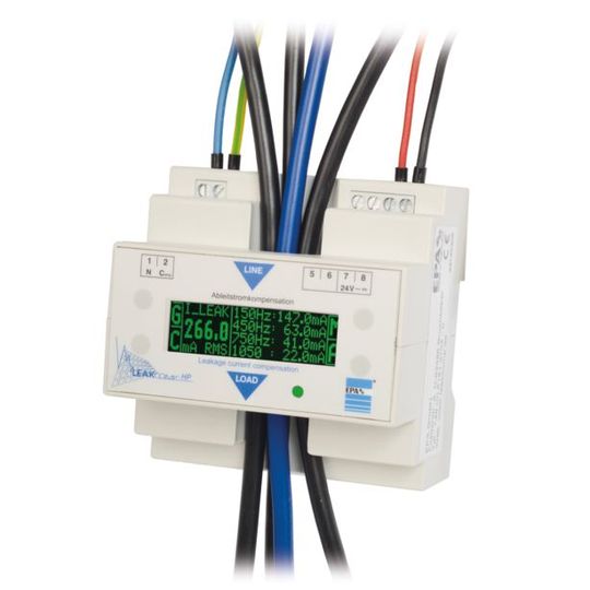 LEAKCOMP HP verkabelt: Das Gerät kompensiert betriebsbedingte Ableitströme bis 400 mA (RMS). Der Einsatz von Fehlerstrom-Schutzschaltern mit einem Differenzstrom von 30 mA oder höher nach DIN VDE 0100-530 ist möglich. Die Betriebssicherheit von Anlagen wird dadurch erhöht.(Bild:  EPA)
