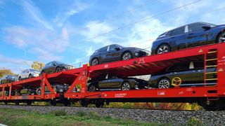 Im August rollten die Auslieferungen – allerdings nur getrieben durch die auslaufende Förderung für gewerblich zugelassene E-Autos. (Bild: Schreiner – VCG)