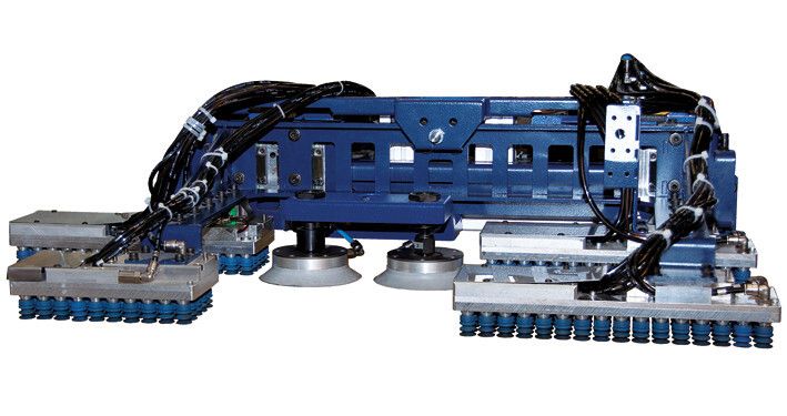 Hubwerk eines Sheet-Masters: Die Baugruppe bewegt sich im und mit dem Wagen des Sheet-Masters und entlädt über Sauger fertig geschnittene Kleinteile von der Maschine. (Bild: Trumpf)