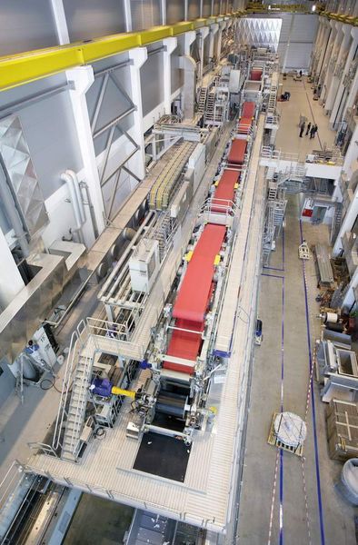 2 Kabelschlepp-Systeme  ... sichern die Energieversorgung für das mobile Trockungsmodul der Voith Paper-Forschungsanlage. (Archiv: Vogel Business Media)