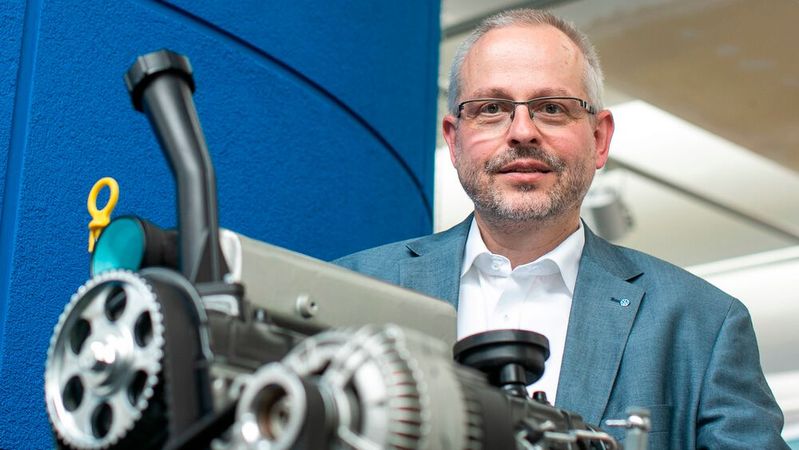 Dr. Ekkehard Pott betreut für den Bundesverband Oldtimer-Youngtimer e. V., Deuvet, ab sofort das Ressort Politik.(Bild:  Deuvet)